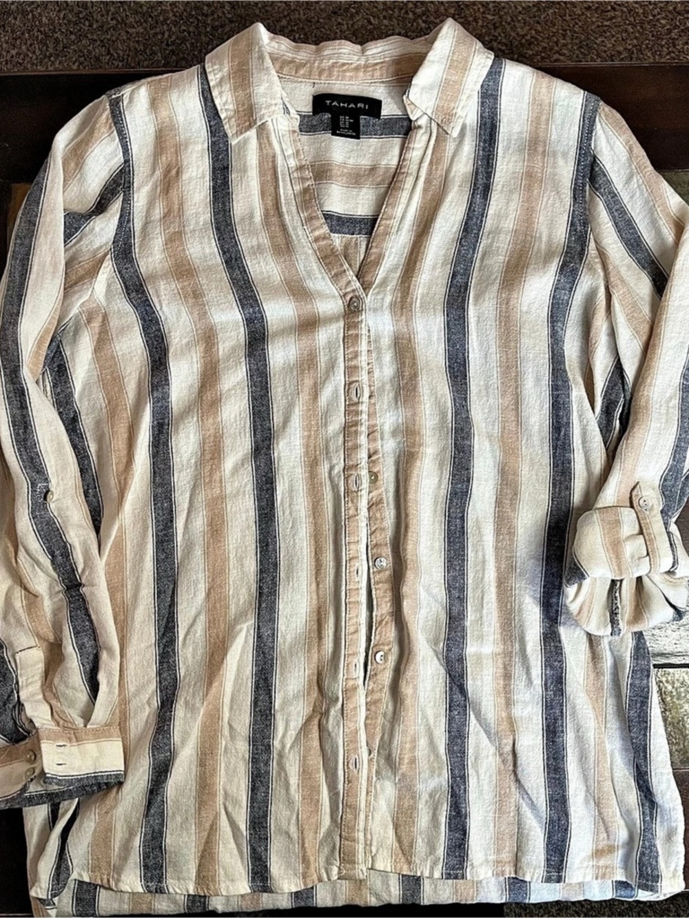 Tahari Women’s Striped Button Down in Cream & Blue Size Medium